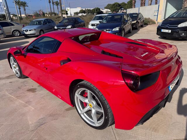 FERRARI 488 SPYDER 3.9 TURBO AUTO SPANISH LHD IN SPAIN 30000 MILES FFSH 2019