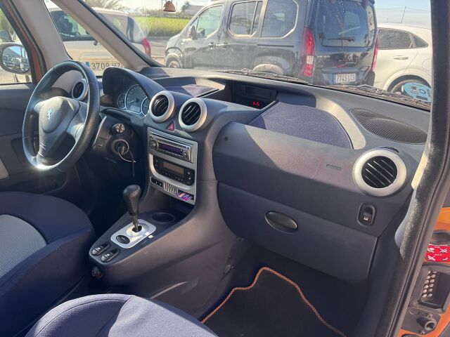 PEUGEOT 1007 SPORTY 1.6 AUTO SPANISH LHD IN SPAIN ONLY 45000 MILES SUPERB 2007