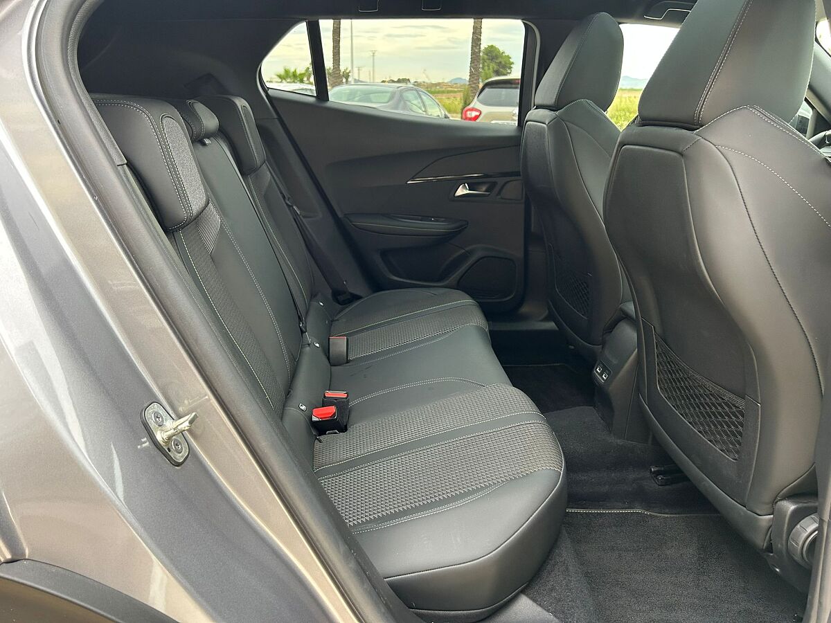 PEUGEOT 2008 GT LINE 1.2 E-THP AUTO SPANISH LHD IN SPAIN 30K 1 OWNER SUPERB 2021