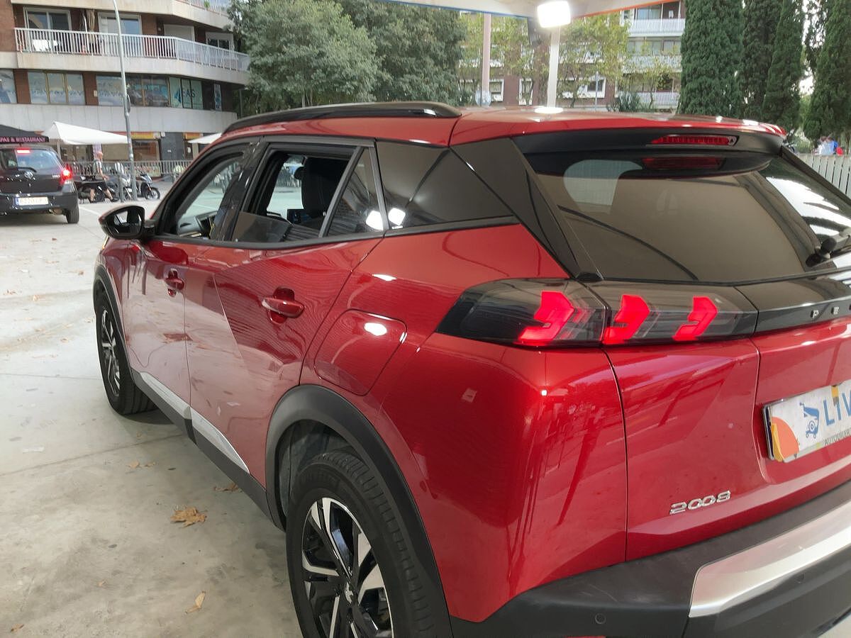 COMING SOON PEUGEOT 2008 ALLURE 1.2 E-THP AUTO SPANISH LHD IN SPAIN 16000 MILES SUPERB 2021