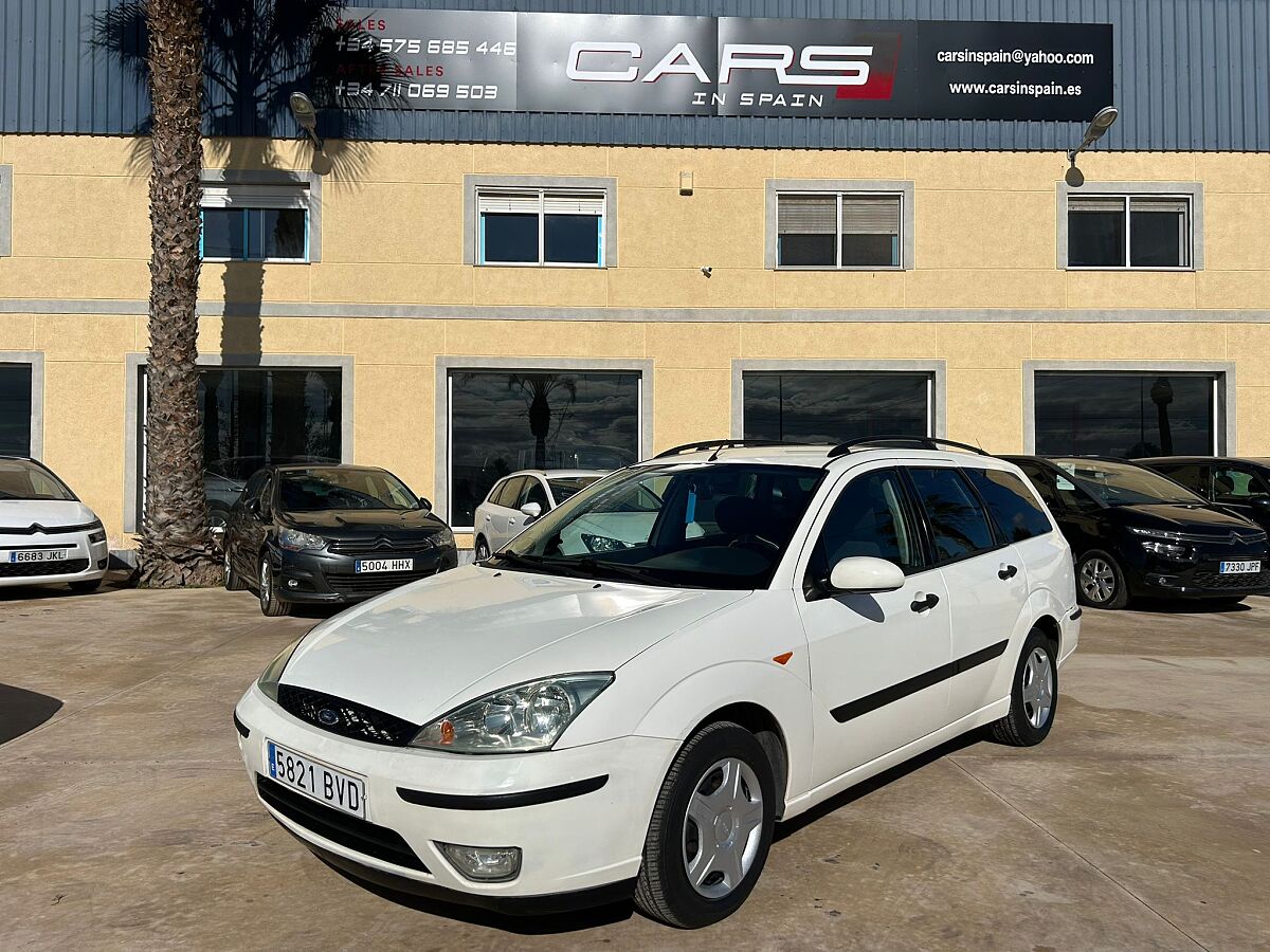 FORD FOCUS TREND ESTATE 1.6 AUTO SPANISH LHD IN SPAIN 0NLY 123000 MILES 2002