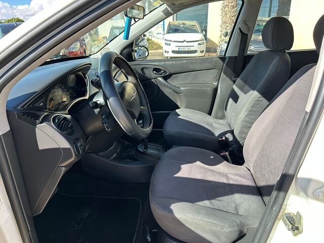FORD FOCUS TREND ESTATE 1.6 AUTO SPANISH LHD IN SPAIN 0NLY 123000 MILES 2002