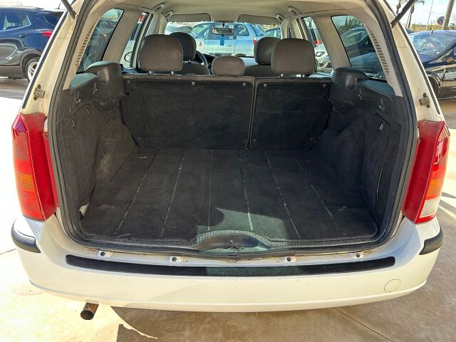 FORD FOCUS TREND ESTATE 1.6 AUTO SPANISH LHD IN SPAIN 0NLY 123000 MILES 2002