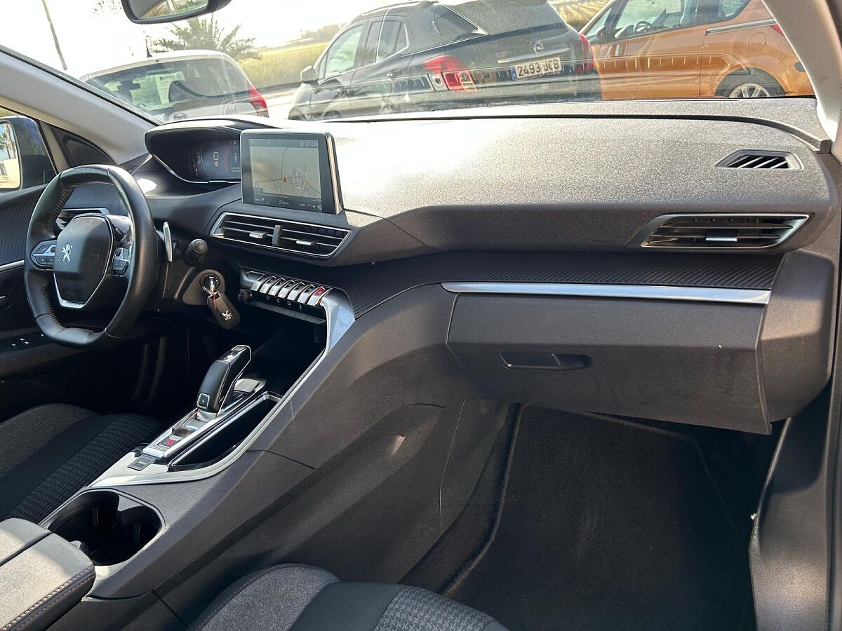 PEUGEOT 3008 ACTIVE 1.2 E-THP AUTO SPANISH LHD IN SPAIN 60000 MILES SUPERB 2020