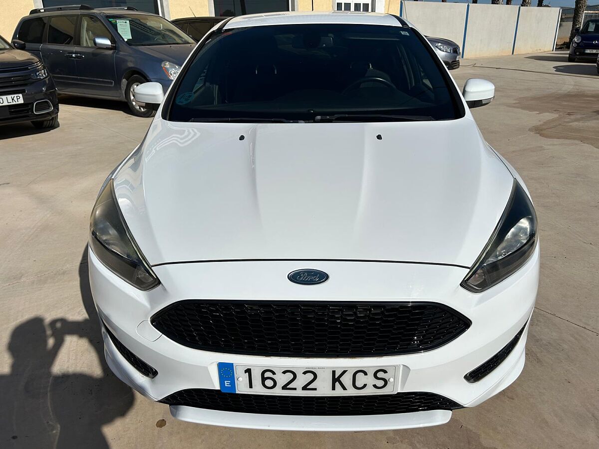 FORD FOCUS ST LINE 1.0 AUTO SPANISH LHD IN SPAIN 49000 MILES SUPERB 2017