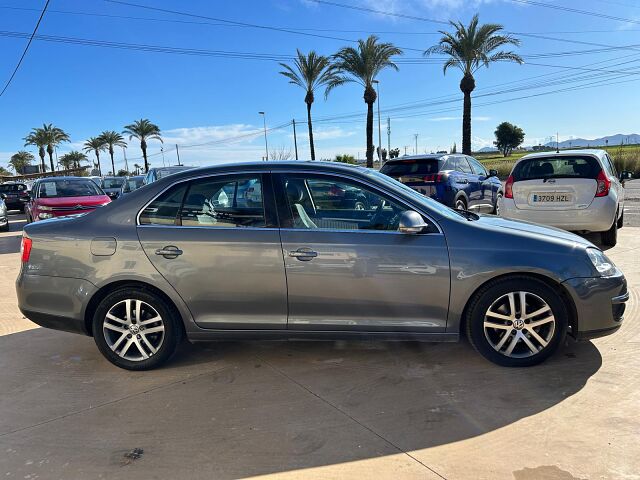 VOLKSWAGEN JETTA ADVANCE 2.0 TDI AUT0 SPANISH LHD IN SPAIN 115000 MILES 2006