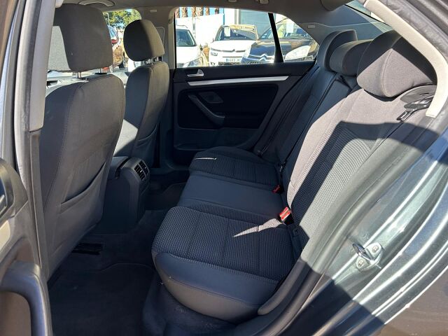 VOLKSWAGEN JETTA ADVANCE 2.0 TDI AUT0 SPANISH LHD IN SPAIN 115000 MILES 2006