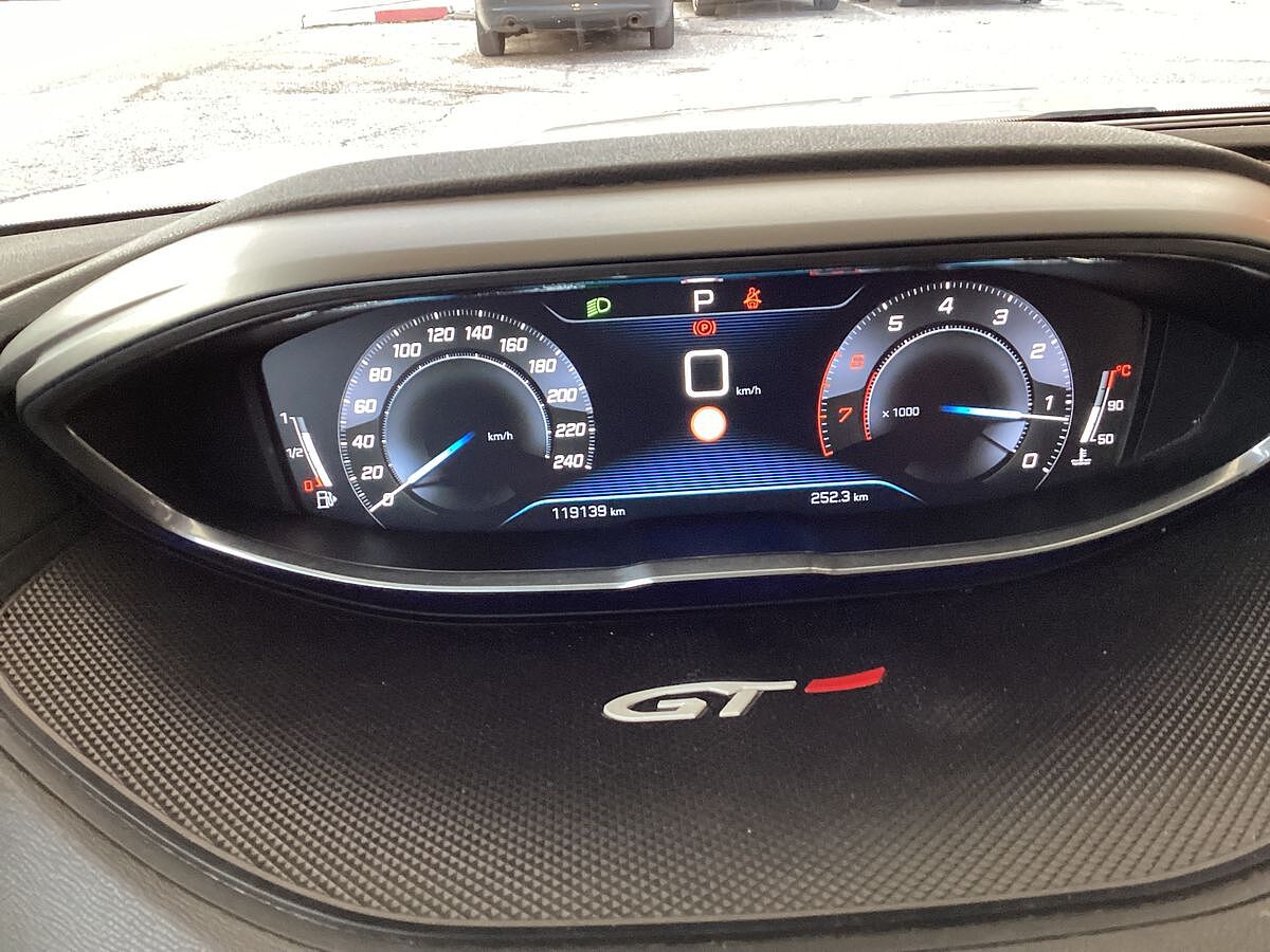 COMING SOON PEUGEOT 3008 ALLURE 1.2 E-THP AUTO SPANISH LHD IN SPAIN 74000 MILES SUPERB 2017