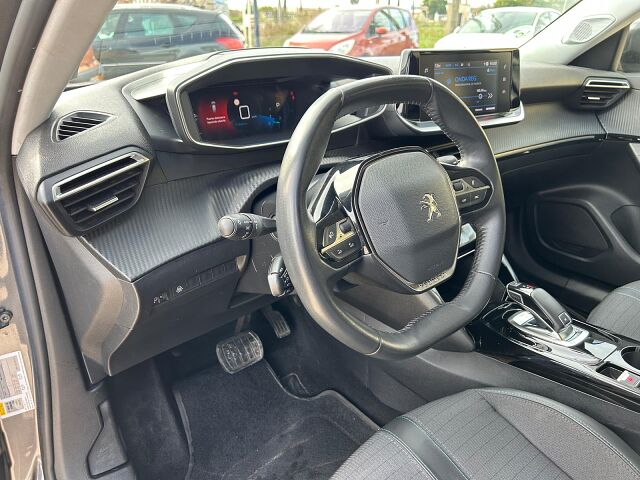 PEUGEOT 2008 ALLURE 1.2 E-THP AUTO SPANISH LHD IN SPAIN 44K 1 OWNER SUPERB 2021