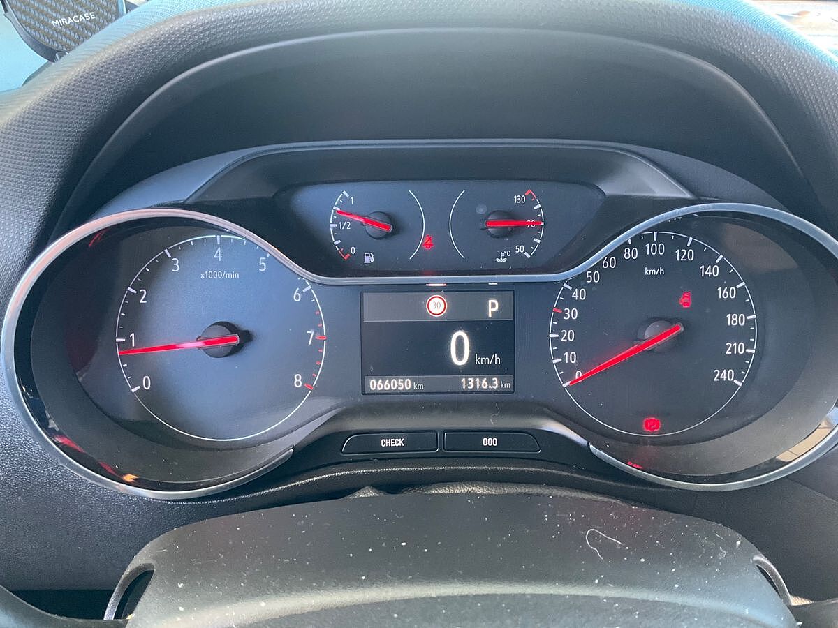 COMING SOON OPEL CROSSLAND X ELEGANCE 1.2 AUTO SPANISH LHD IN SPAIN 41000 MILES SUPERB 2022