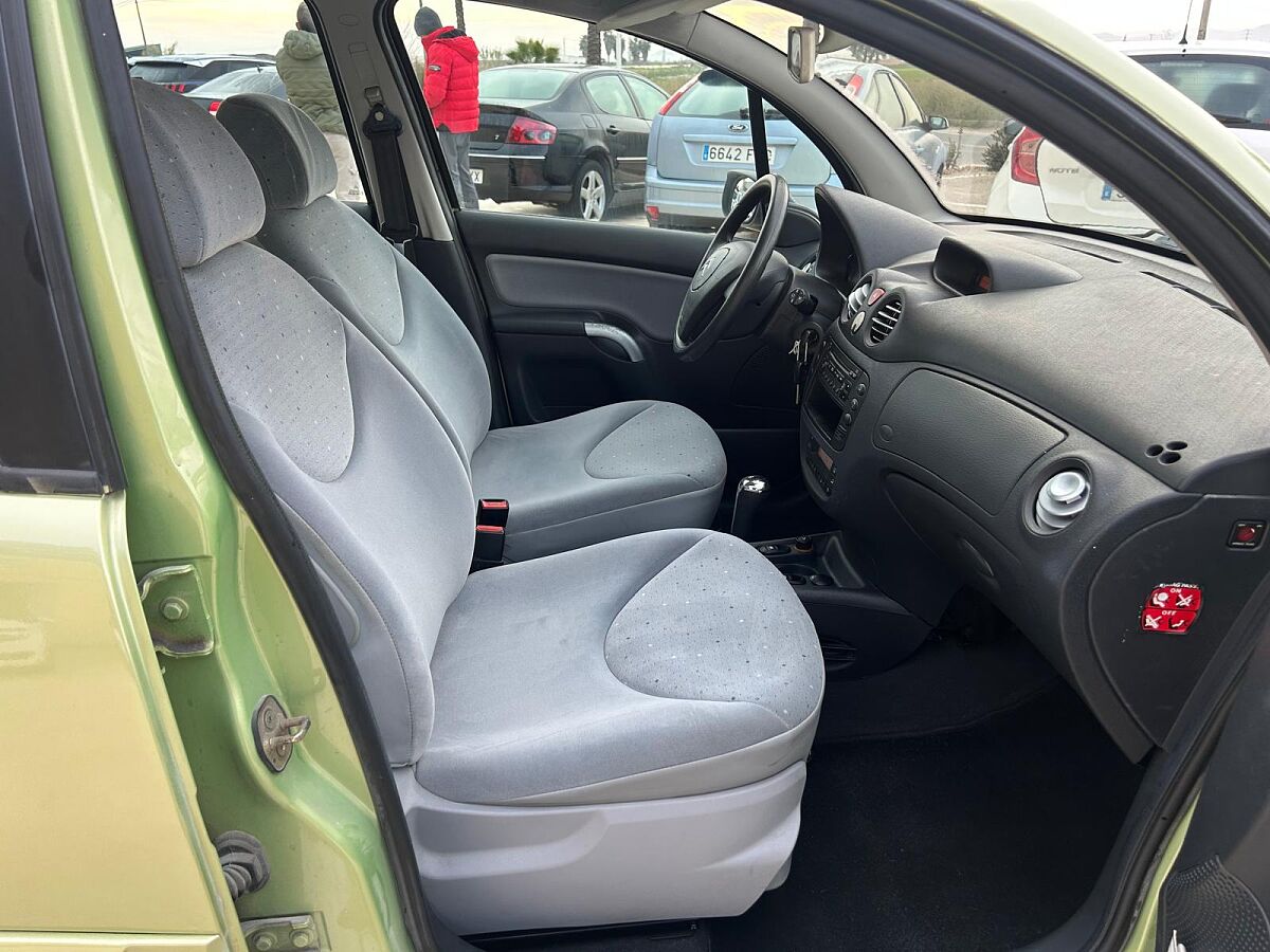 CITROEN C3 SX 1.4 AUTO SPANISH LHD IN SPAIN SUPER LOW 33000 MILES SUPERB 2003