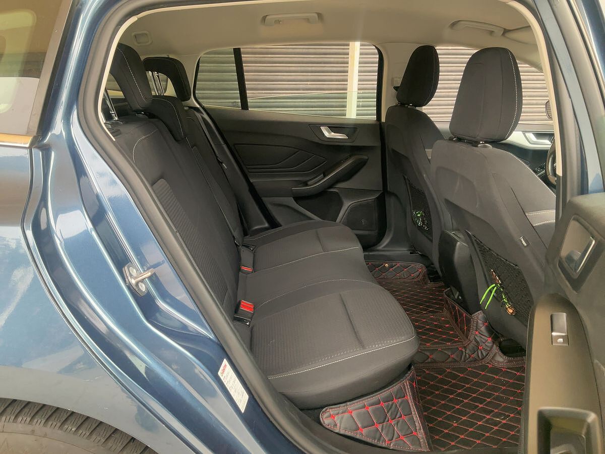 COMING SOON FORD FOCUS ESTATE 1.5 TDCI AUTO SPANISH LHD IN SPAIN 68000 MILES SUPERB 2019