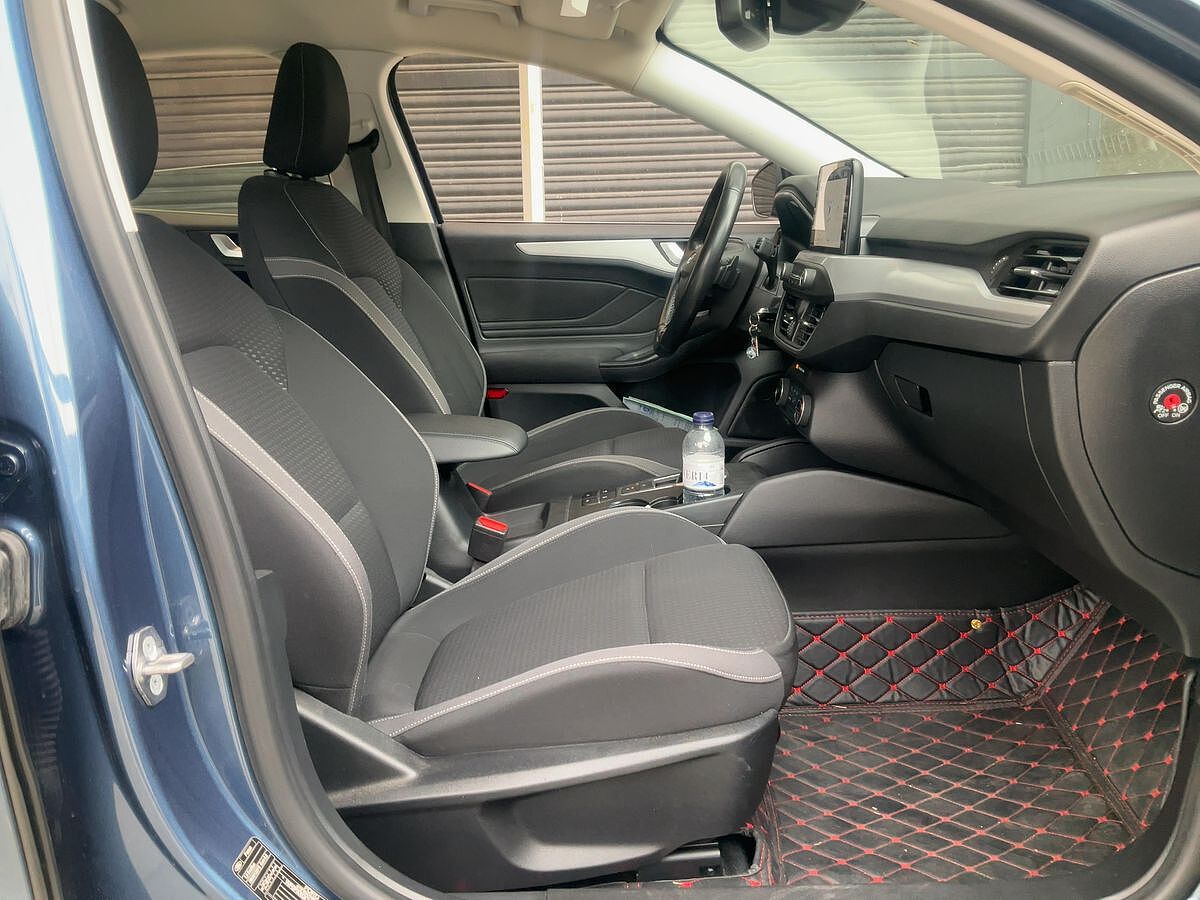 COMING SOON FORD FOCUS ESTATE 1.5 TDCI AUTO SPANISH LHD IN SPAIN 68000 MILES SUPERB 2019