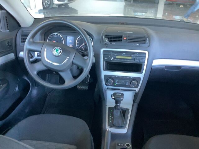 COMING SOON SKODA OCTAVIA AMBIENTE ESTATE 1.6 TDI AUTO SPANISH LHD IN SPAIN 80000 MILES 2011