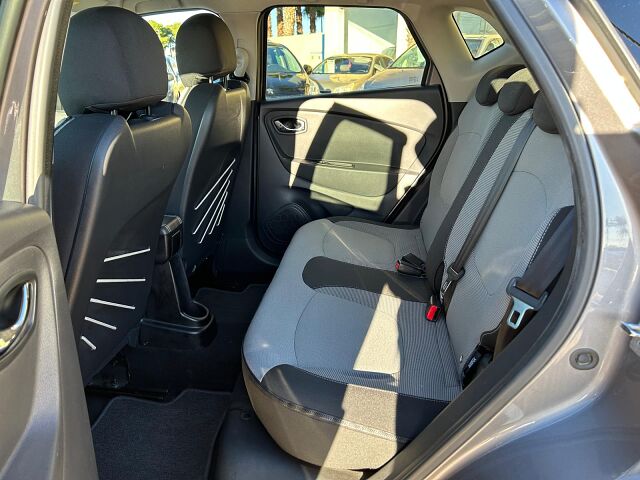 RENAULT CAPTUR ENERGY ZEN 1.5 DCI SPANISH LHD IN SPAIN 62000 MILES SUPERB 2016