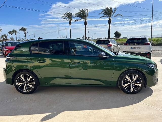 PEUGEOT 308 ALLURE 1.2 E-THP AUTO SPANISH LHD IN SPAIN 16000 MILES SUPERB 2023