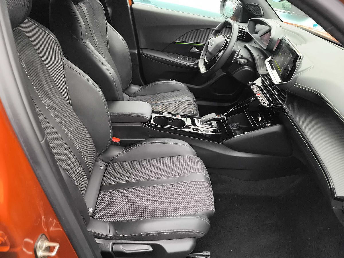 COMING SOON PEUGEOT 2008 GT 1.2 AUTO SPANISH LHD IN SPAIN 22000 MILES SUPERB 1 OWNER 2020