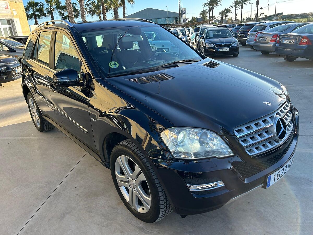  MERCEDES ML 300 CDI 4X4 AUTO SPANISH LHD IN SPAIN 204000 MILES SUPERB 2012