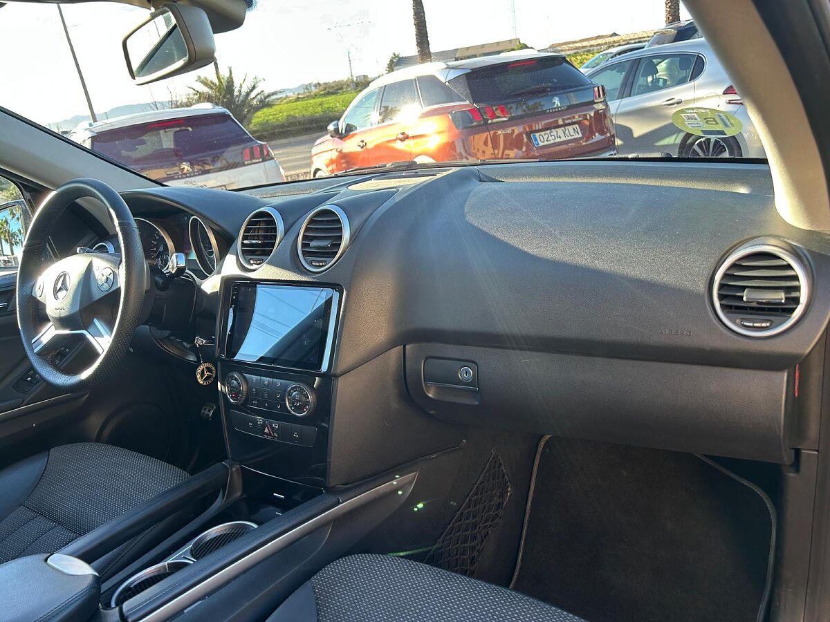  MERCEDES ML 300 CDI 4X4 AUTO SPANISH LHD IN SPAIN 204000 MILES SUPERB 2012