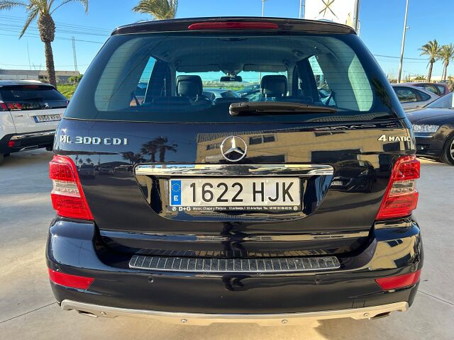 MERCEDES ML 300 CDI 4X4 AUTO SPANISH LHD IN SPAIN 204000 MILES SUPERB 2012