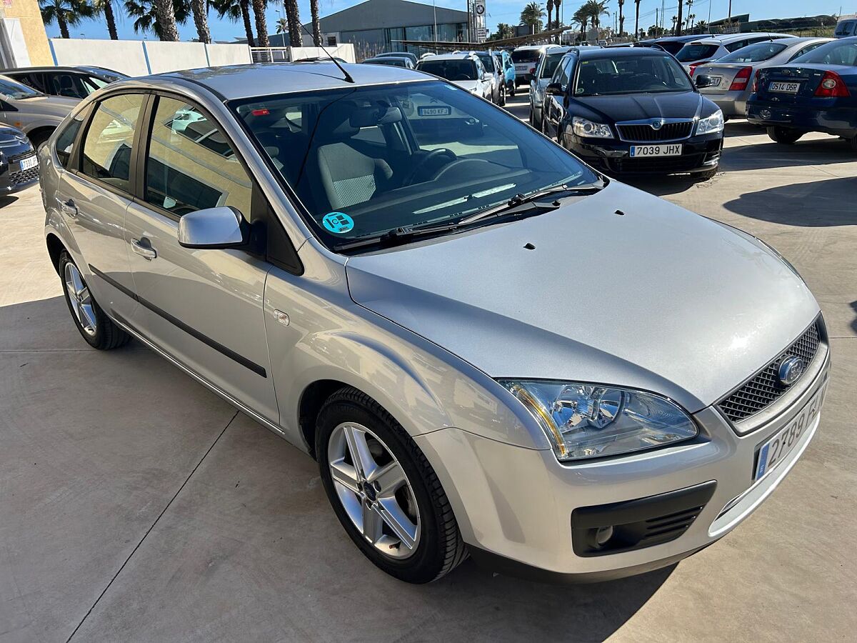 FORD FOCUS TREND 1.6 AUTO SPANISH LHD IN SPAIN ONLY 57000 MILES SUPERB 2007