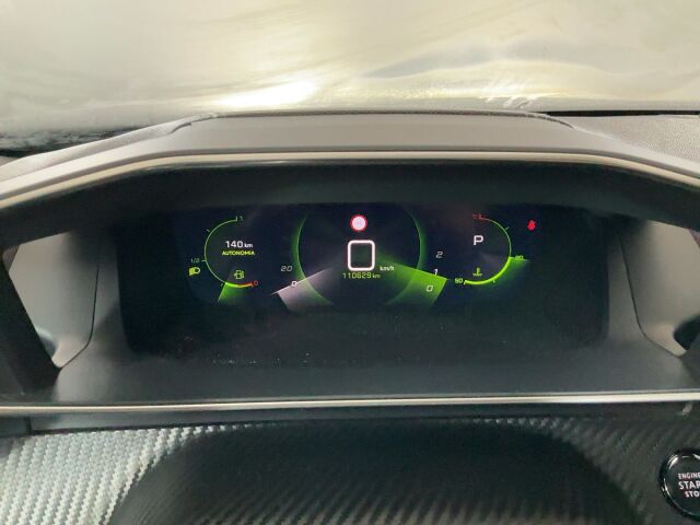 COMING SOON PEUGEOT 2008 GT 1.2 E-THP AUTO SPANISH LHD IN SPAIN 68000 MILES SUPERB 2020