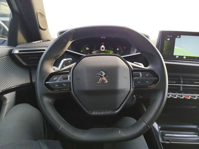 COMING SOON PEUGEOT 2008 ALLURE 1.2 E-THP AUTO SPANISH LHD IN SPAIN 28000 MILES SUPER 2022