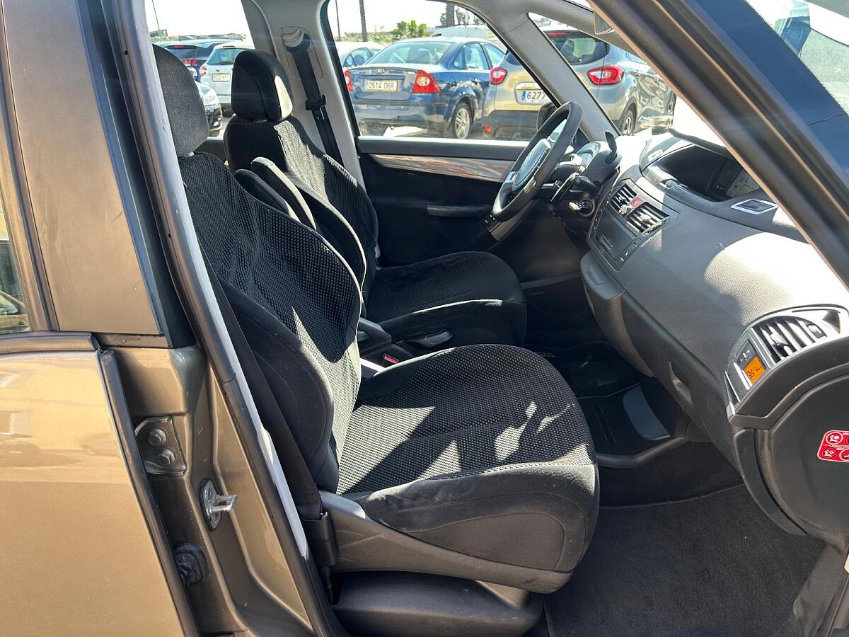 CITROEN C4 PICASSO EXCLUSIVE 1.6 HDI AUTO SPANISH LHD IN SPAIN 185000 MILES 2009