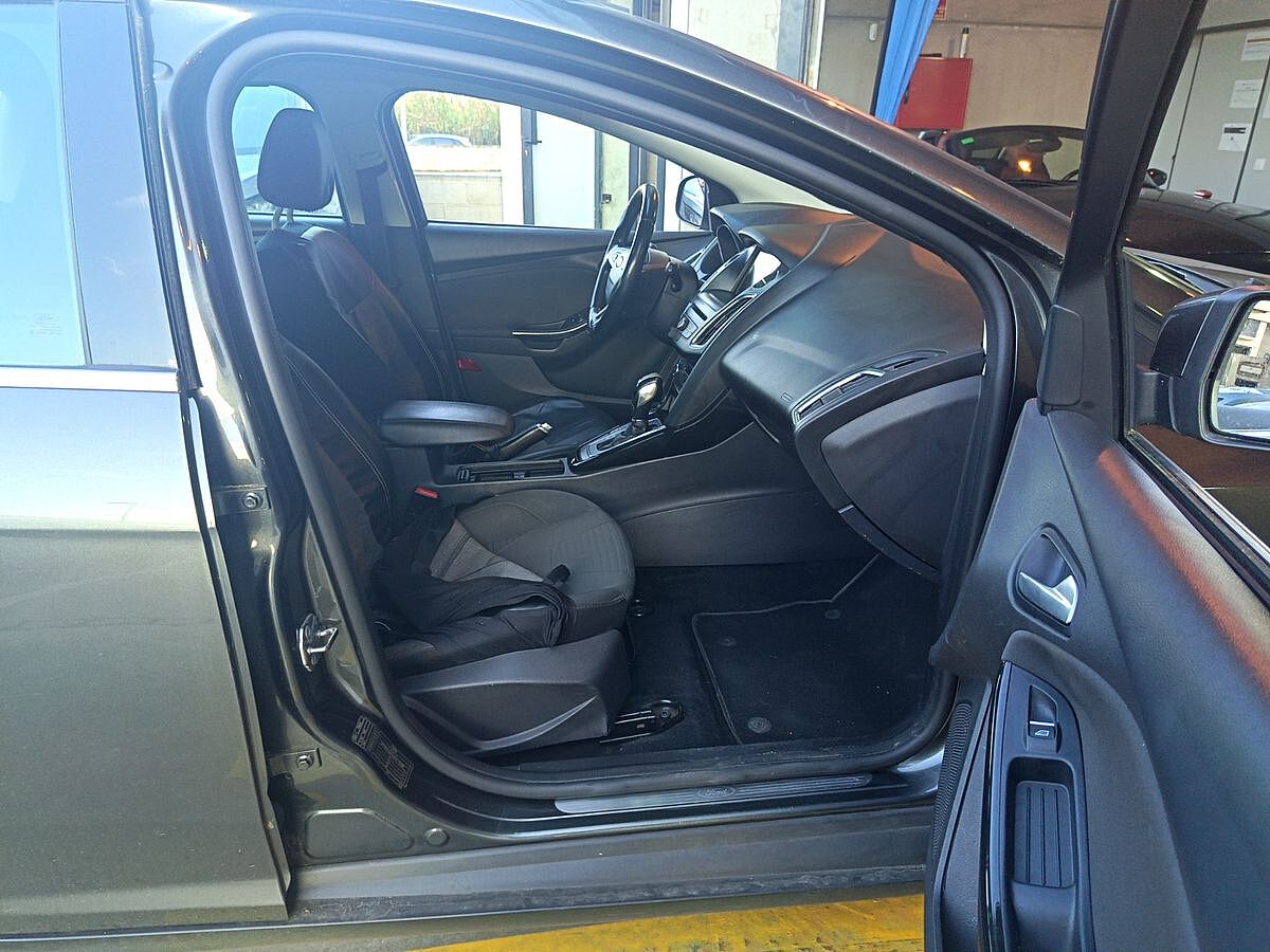 COMING SOON FORD FOCUS TITANIUM ESTATE 1.5 TDCI AUTO SPANISH LHD IN SPAIN 80000 MILES 2017