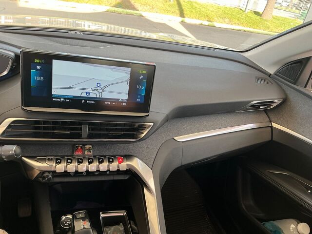 COMING SOON PEUGEOT 3008 ALLURE 1.6 PHEV AUTO SPANISH LHD IN SPAIN 30000 MILES SUPERB 2022