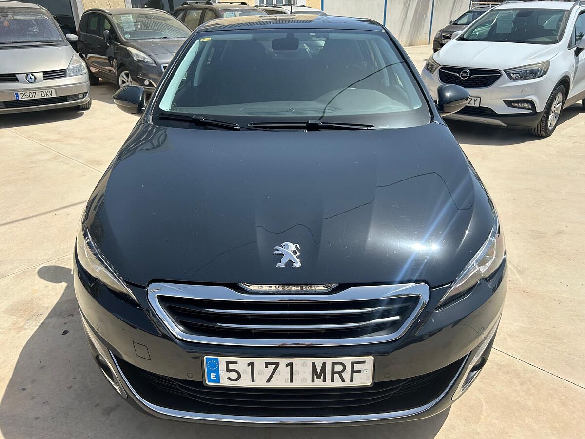 PEUGEOT 308 ALLURE 1.2 E-THP AUTO SPANISH LHD IN SPAIN 40000 MILES SUPERB 2017