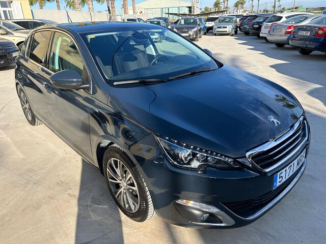 PEUGEOT 308 ALLURE 1.2 E-THP AUTO SPANISH LHD IN SPAIN 40000 MILES SUPERB 2017