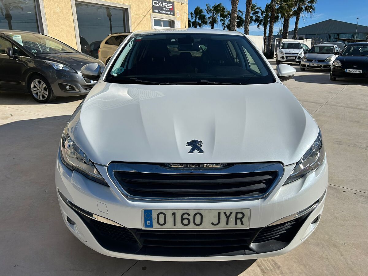 PEUGEOT 308 STYLE 1.2 E-THP AUTO SPANISH LHD IN SPAIN 78000 MILES SUPERB 2017