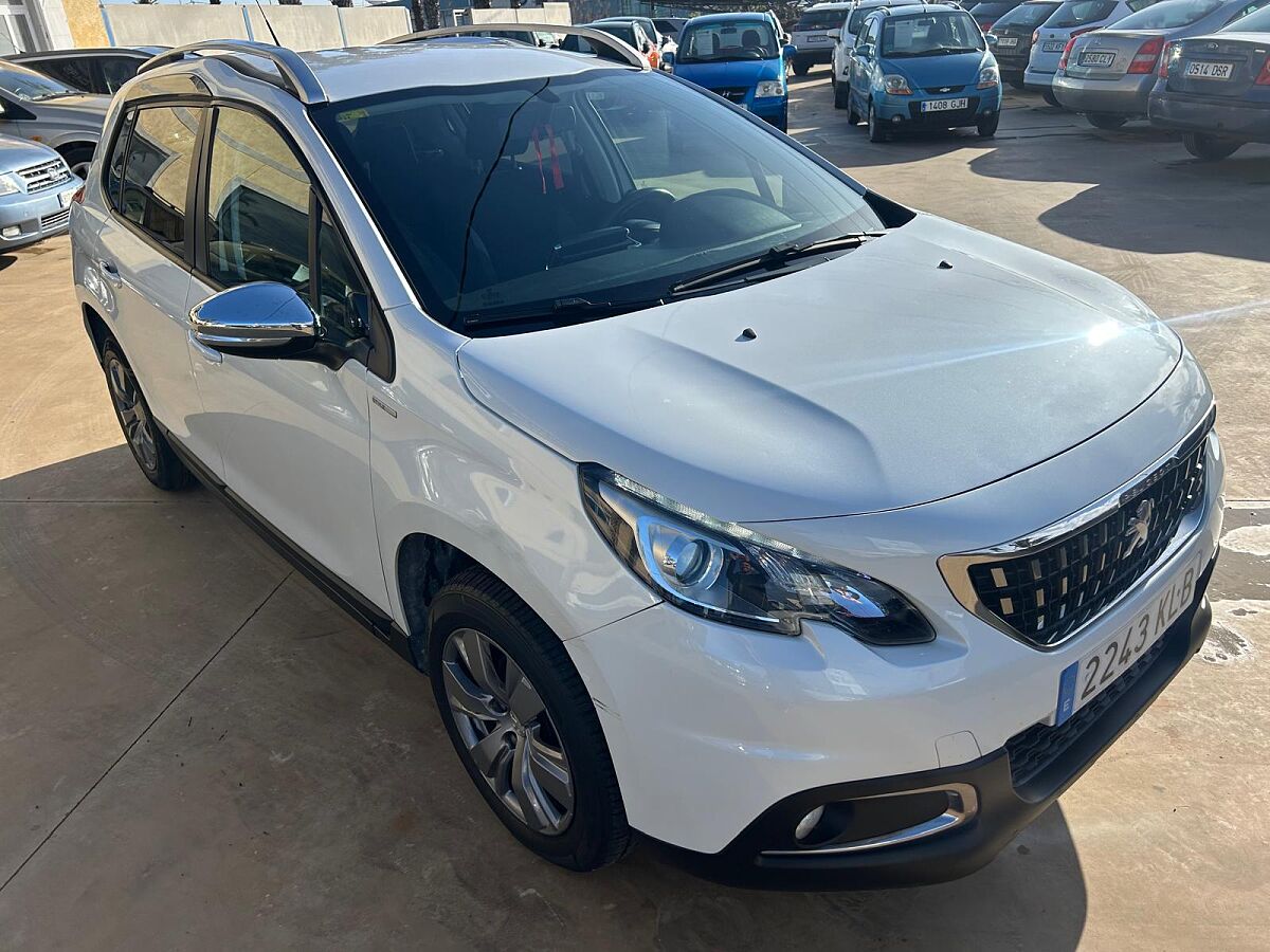 PEUGEOT 2008 STYLE 1.2 E-THP AUTO SPANISH LHD IN SPAIN 66000 MILES SUPERB 2018
