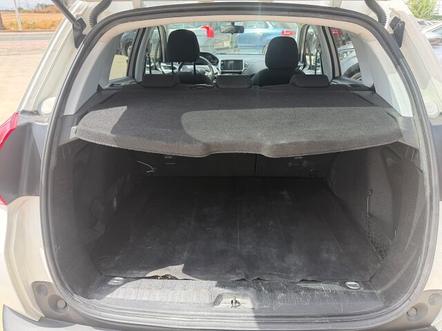 PEUGEOT 2008 STYLE 1.2 E-THP AUTO SPANISH LHD IN SPAIN 83000 MILES SUPERB 2018