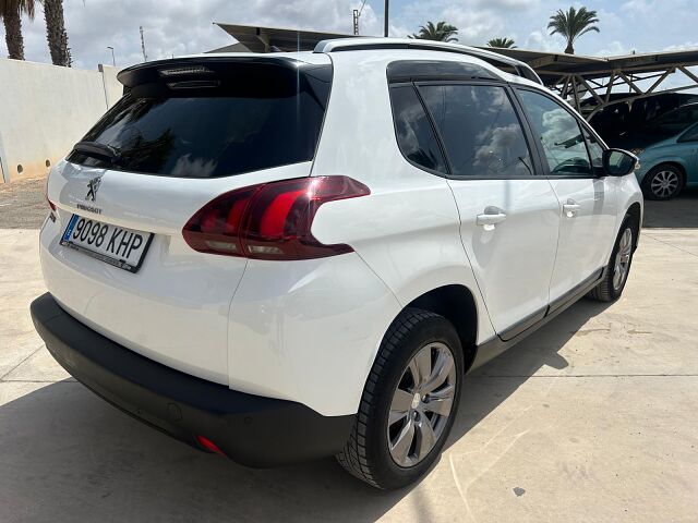 PEUGEOT 2008 STYLE 1.2 E-THP AUTO SPANISH LHD IN SPAIN 83000 MILES SUPERB 2018