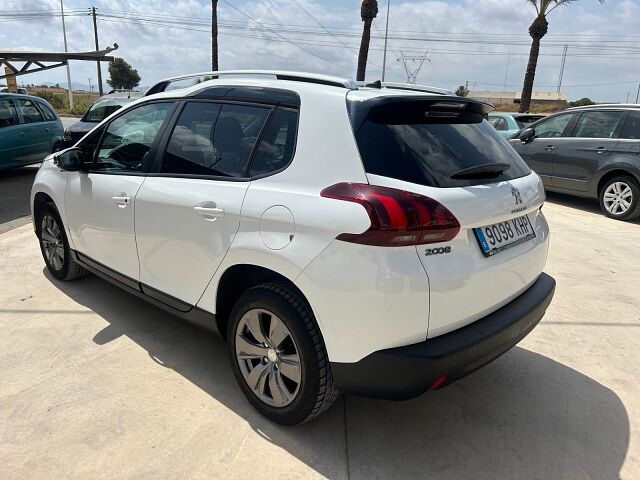 PEUGEOT 2008 STYLE 1.2 E-THP AUTO SPANISH LHD IN SPAIN 83000 MILES SUPERB 2018
