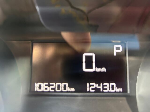 PEUGEOT 2008 STYLE 1.2 E-THP AUTO SPANISH LHD IN SPAIN 66000 MILES SUPERB 2018