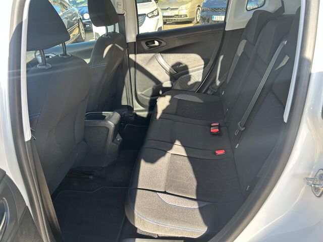 PEUGEOT 2008 STYLE 1.2 E-THP AUTO SPANISH LHD IN SPAIN 66000 MILES SUPERB 2018