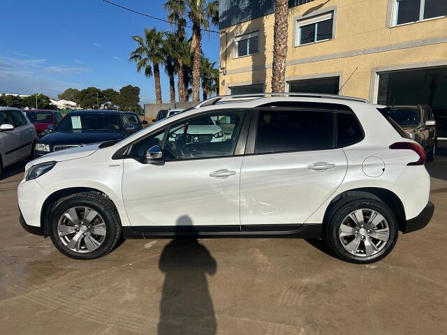 PEUGEOT 2008 STYLE 1.2 E-THP AUTO SPANISH LHD IN SPAIN 66000 MILES SUPERB 2018