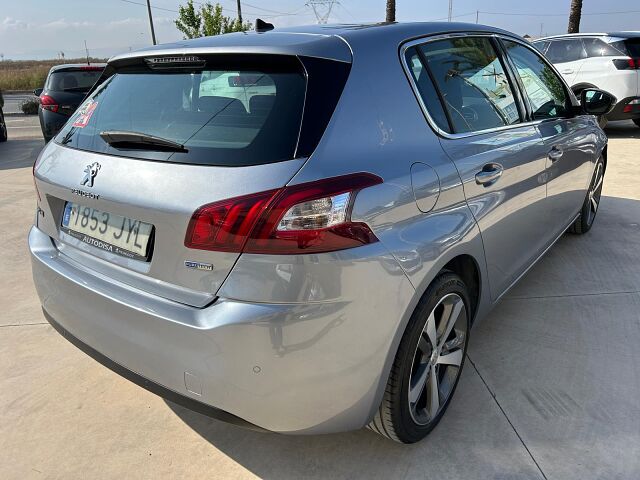 PEUGEOT 308 ALLURE 1.2 E-THP AUTO SPANISH LHD IN SPAIN 61000 MILES SUPERB 2017