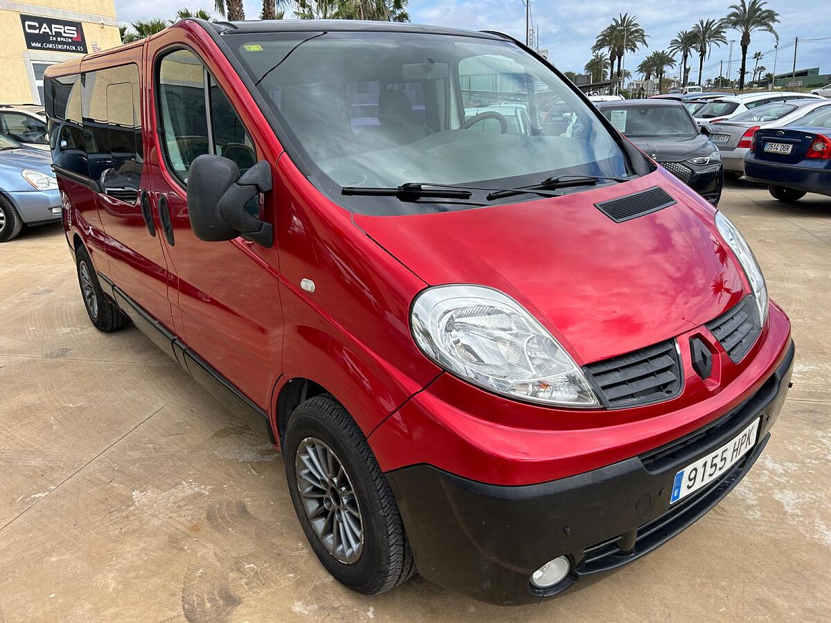 RENAULT TRAFIC 9 SEATS 2.0 DCI SPANISH LHD IN SPAIN 137000 MILES SUPERB 2013