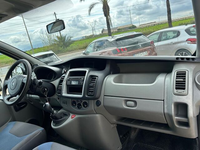 RENAULT TRAFIC 9 SEATS 2.0 DCI SPANISH LHD IN SPAIN 137000 MILES SUPERB 2013