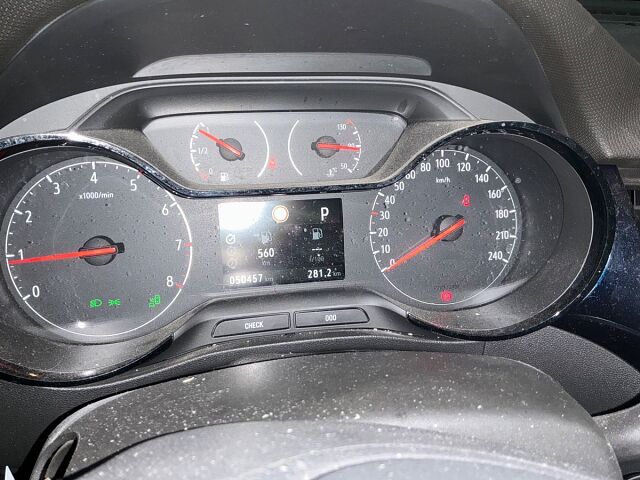 COMING SOON OPEL CROSSLAND X 1.2 AUTO SPANISH LHD IN SPAIN ONLY 31000 MILES SUPERB 2019