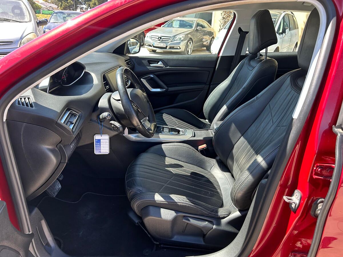 PEUGEOT 308 ALLURE 1.2 E-THP AUTO SPANISH LHD IN SPAIN 78000 MILES SUPERB 2015