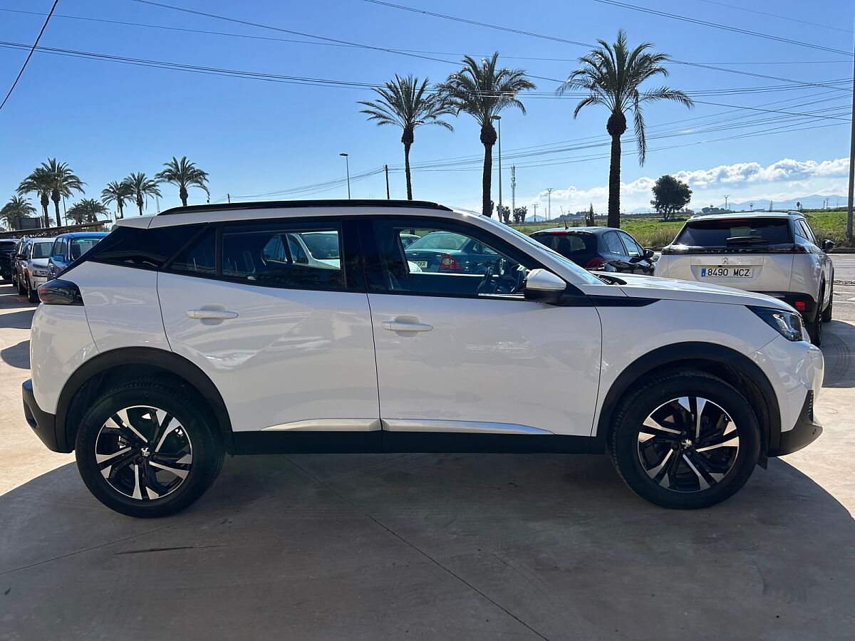 PEUGEOT 2008 ALLURE 1.2 E-THP AUTO SPANISH LHD IN SPAIN 39000 MILES SUPERB 2020