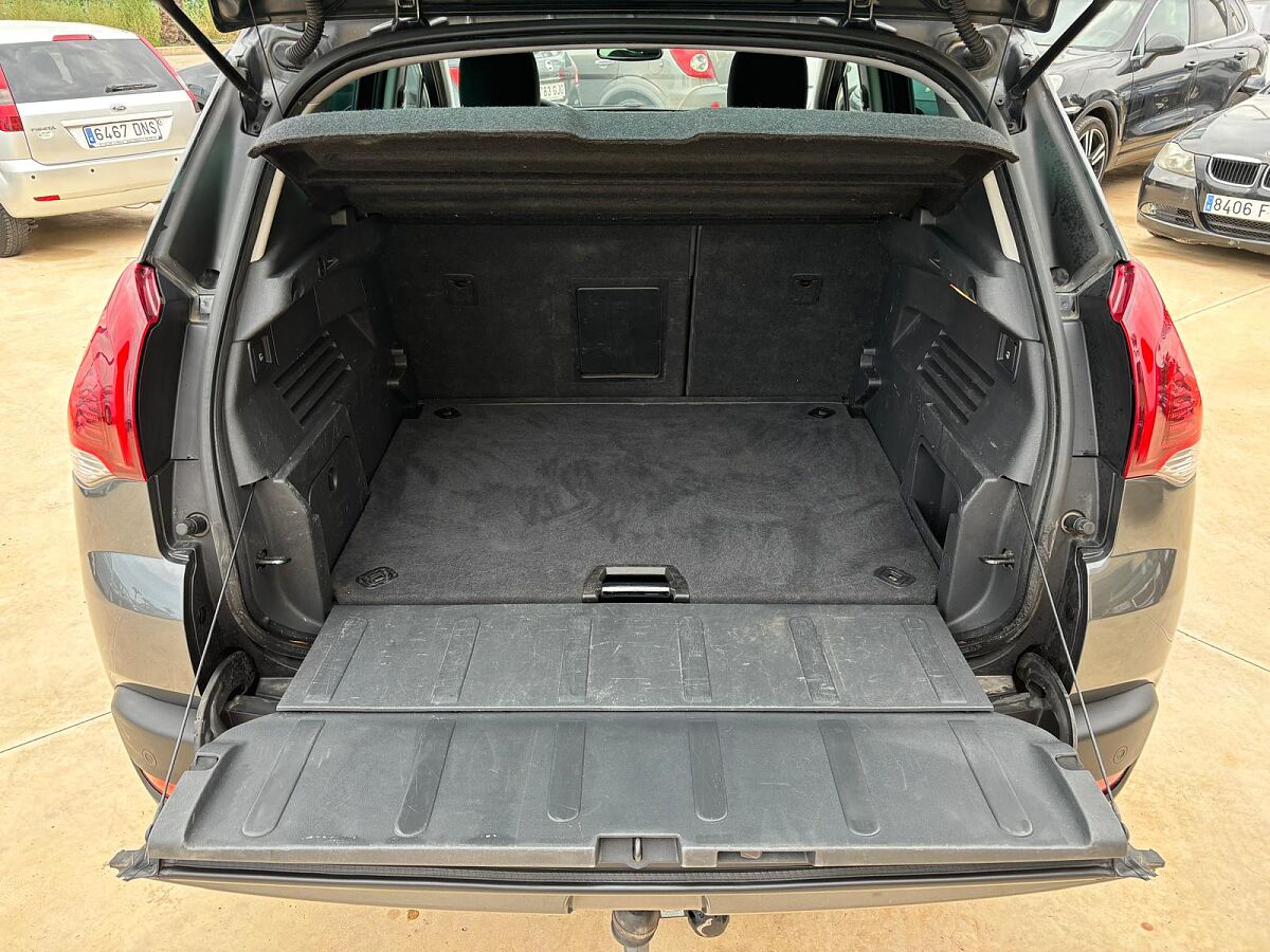 PEUGEOT 3008 ALLURE 1.6 BLUE HDI AUTO SPANISH LHD IN SPAIN 95000 MILES 2016