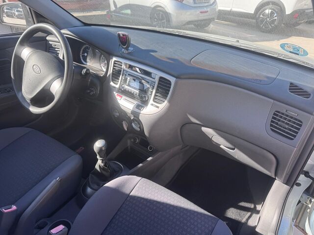 JUST ARRIVED AWAITING PREPERATION KIA RIO COMFORT 1.4 SPANISH LHD IN SPAIN ONLY 42000 MILES SUPERB 2006
