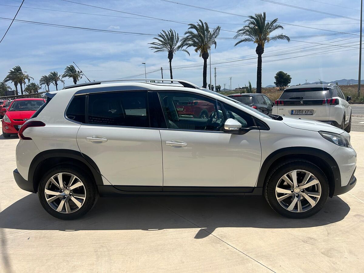 PEUGEOT 2008 ALLURE 1.2 E-THP AUTO SPANISH LHD IN SPAIN 108K 1 OWNER SUPERB 2017
