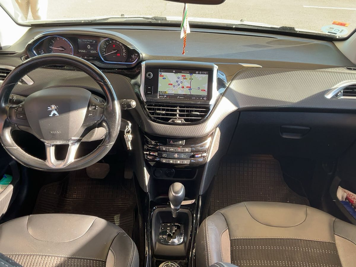 COMING SOON PEUGEOT 2008 ALLURE 1.2 E-THP AUTO SPANISH LHD IN SPAIN 108K 1 OWNER SUPERB 2017